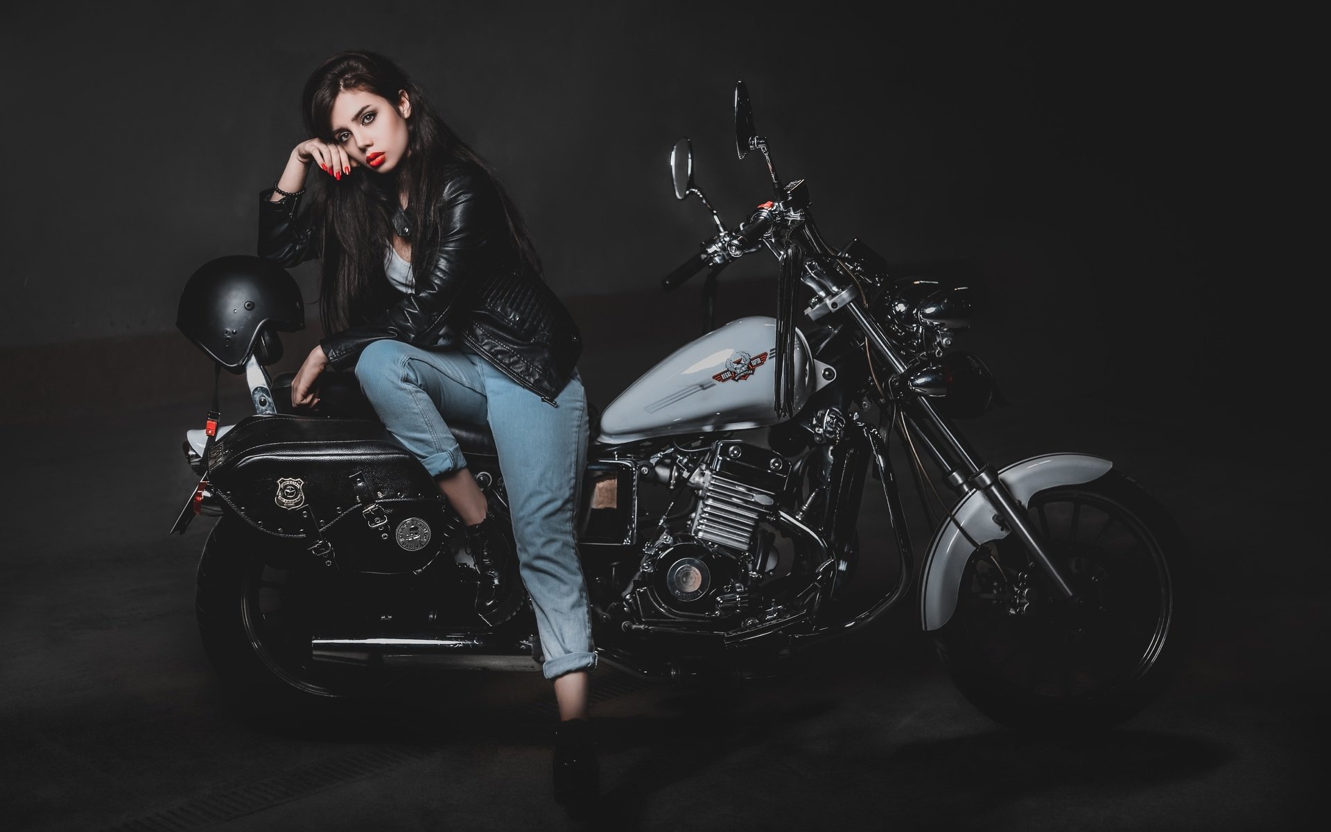 Biker girls: style and drive in Nagpur