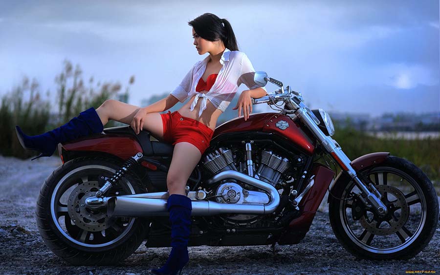 Beautiful girls and motorcycles in Nagpur