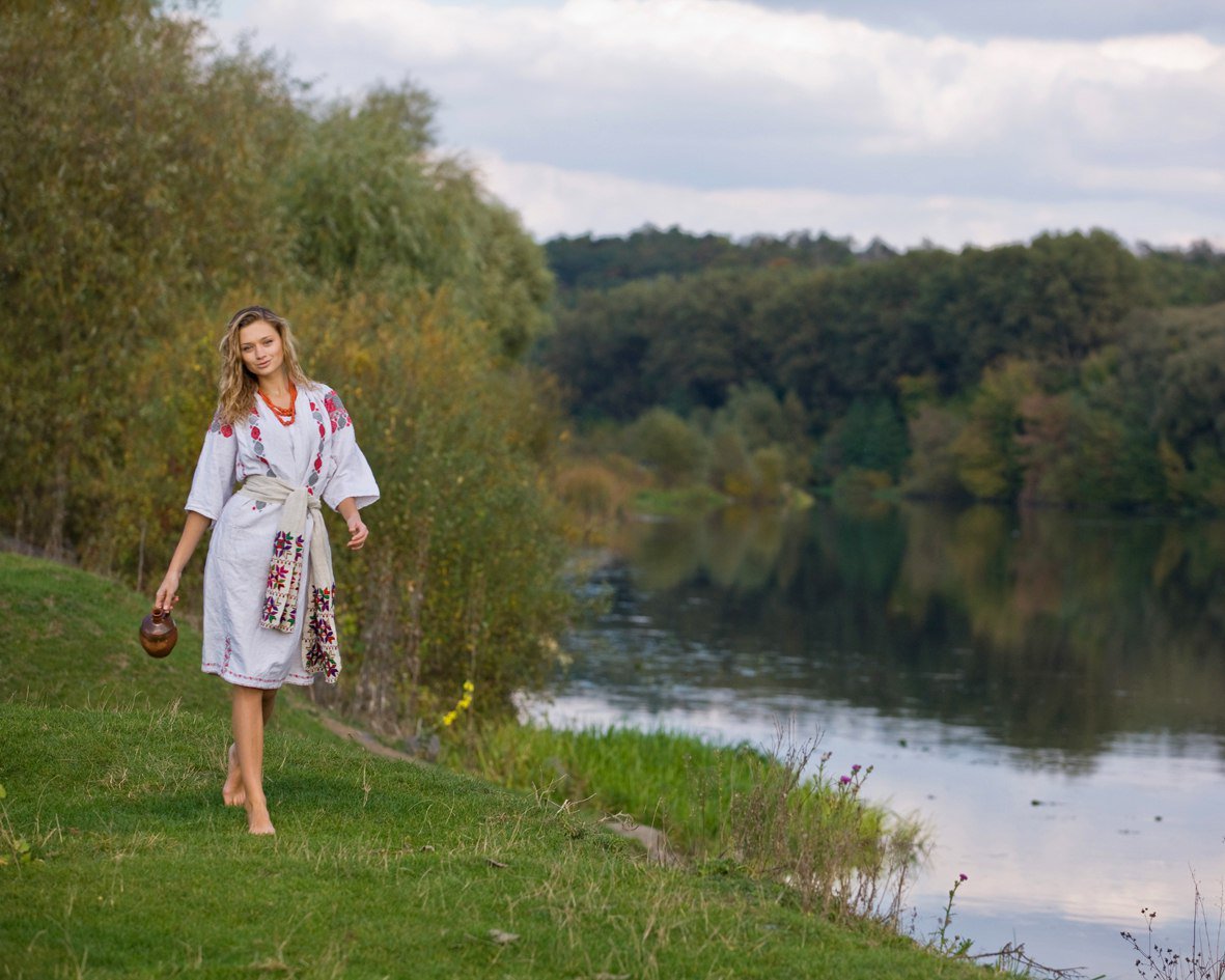 Nude girl Slavic women in Nagpur