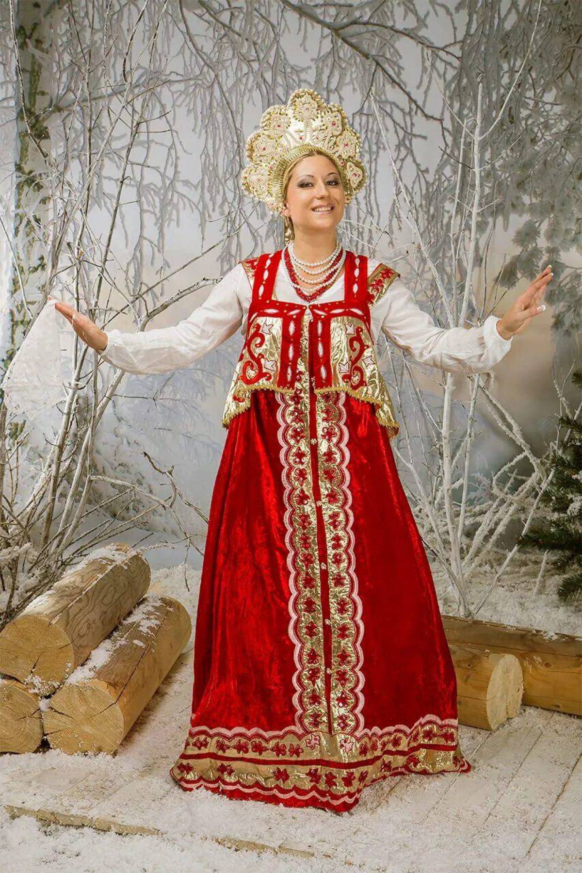 Girls in Slavic costumes in Nagpur