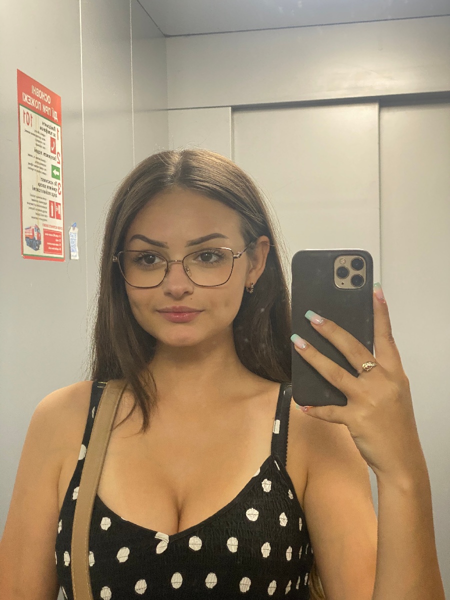 Sexy model Stacy in Nagpur