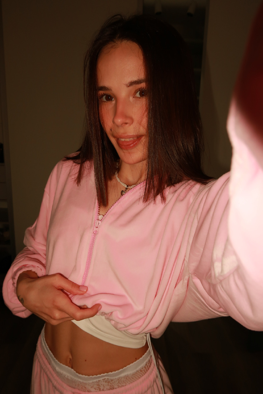 Tina brings the glow — live moments in Nagpur